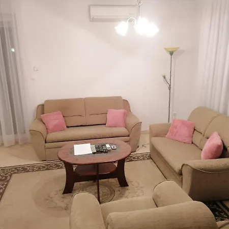 Апартаменты Golden Apartman