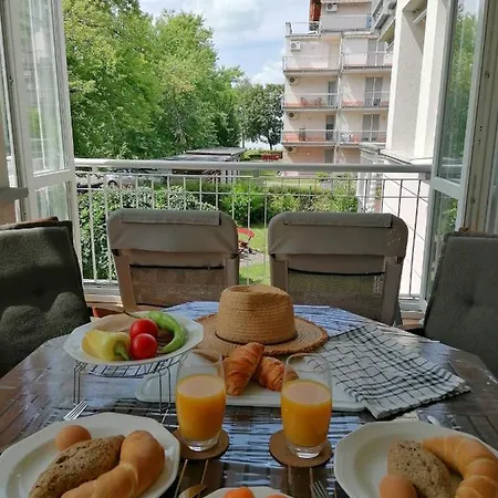 Апартаменты Golden Apartman